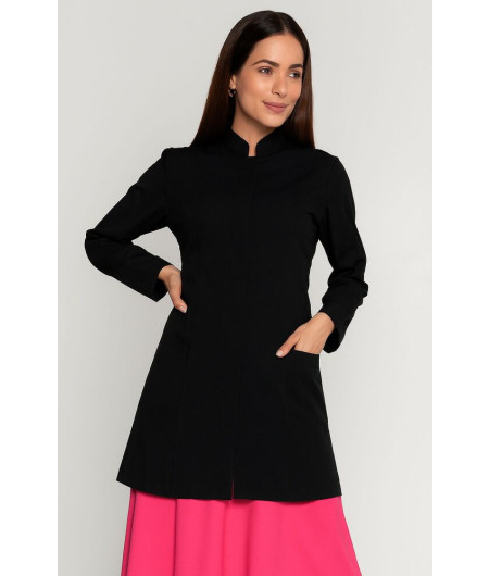 Jaleco Feminino Gola Padre PRETO Acinturado e personalizado -frente