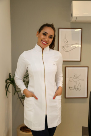 Jaleco Gola Padre BRANCO SLIM com Zíper Andressa -Sem Punho Jaleco Gola Padre BRANCO SLIM com Zíper Andressa -Sem Punho