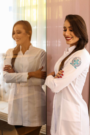 Jaleco Feminino Biomedicina Brasão Personalizado Acinturado Jaleco Feminino Biomedicina Brasão Personalizado Acinturado
